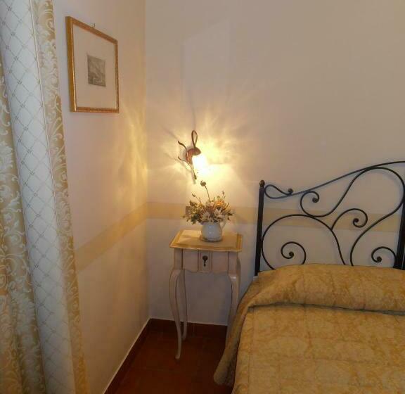 غرفة قياسية ثلاثية, Garnì Bartabel