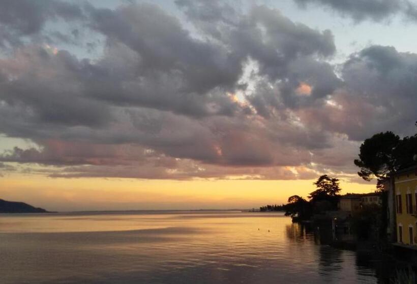 غرفة قياسية ثلاثية, Garnì Bartabel