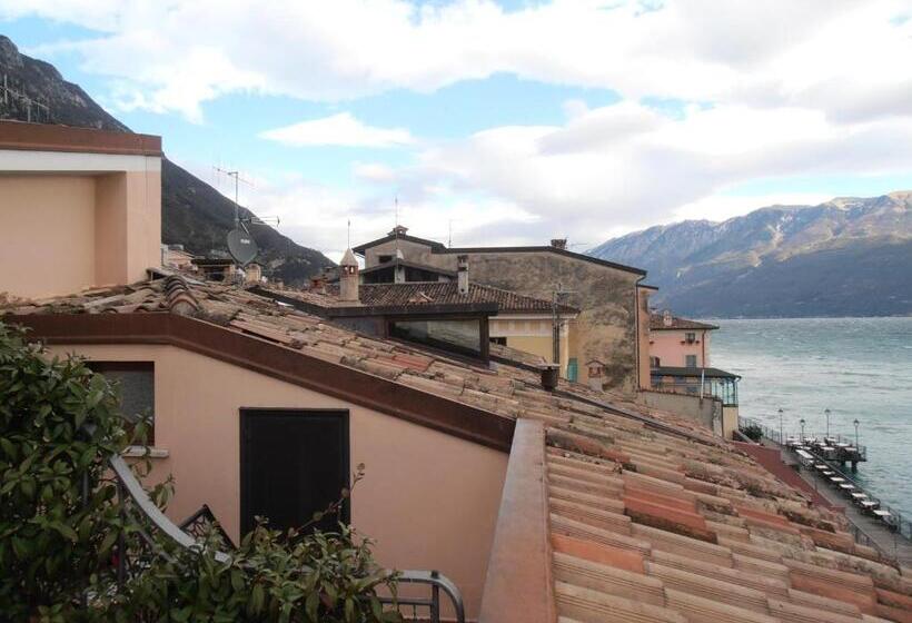 غرفة قياسية مطلّة علي البحيرة, Garnì Bartabel