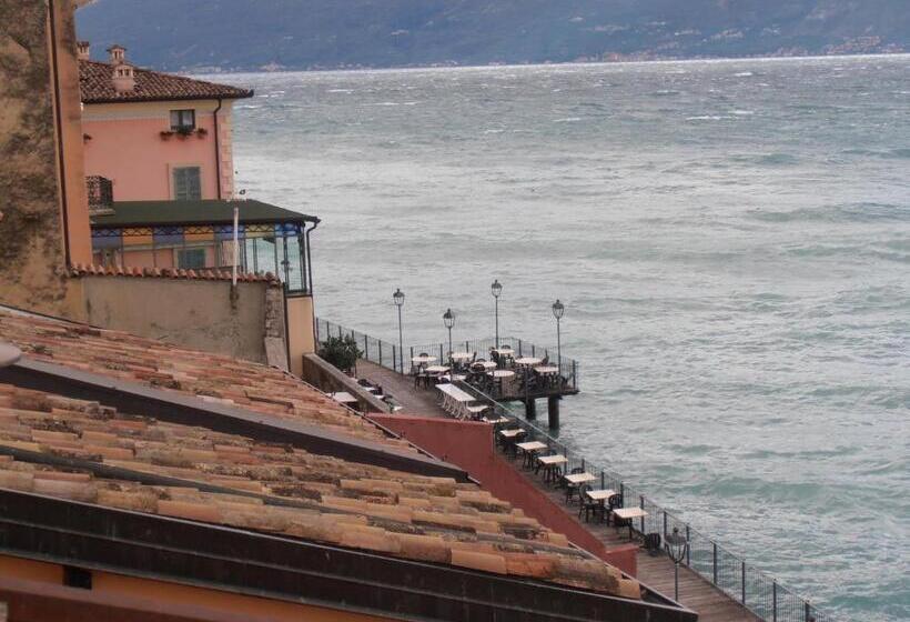 غرفة قياسية مطلّة علي البحيرة, Garnì Bartabel