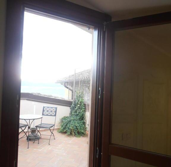 غرفة قياسية مطلّة علي البحيرة, Garnì Bartabel