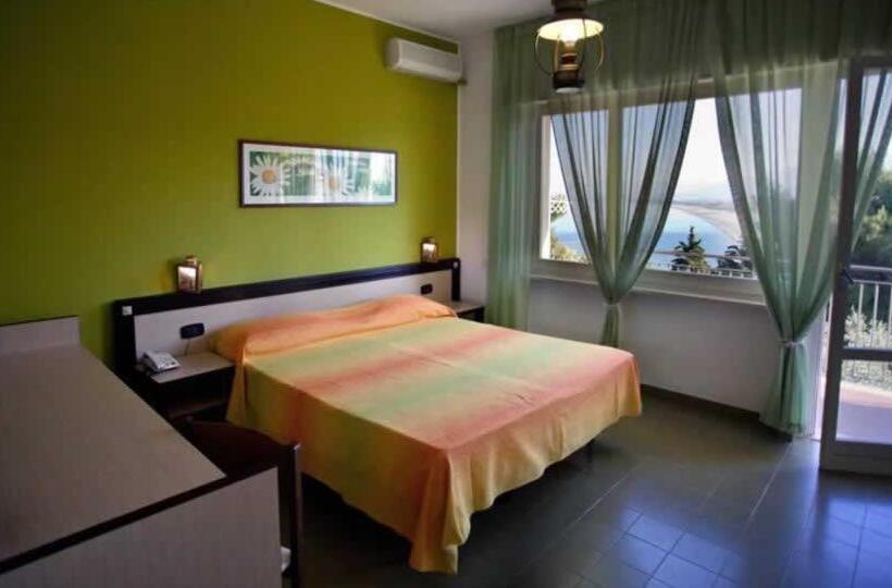 Четырехместный Номер Стандарт, Guardacosta