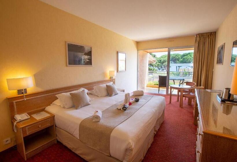 バルコニーつきオーシャンビュースーペリアルーム, La Pinede