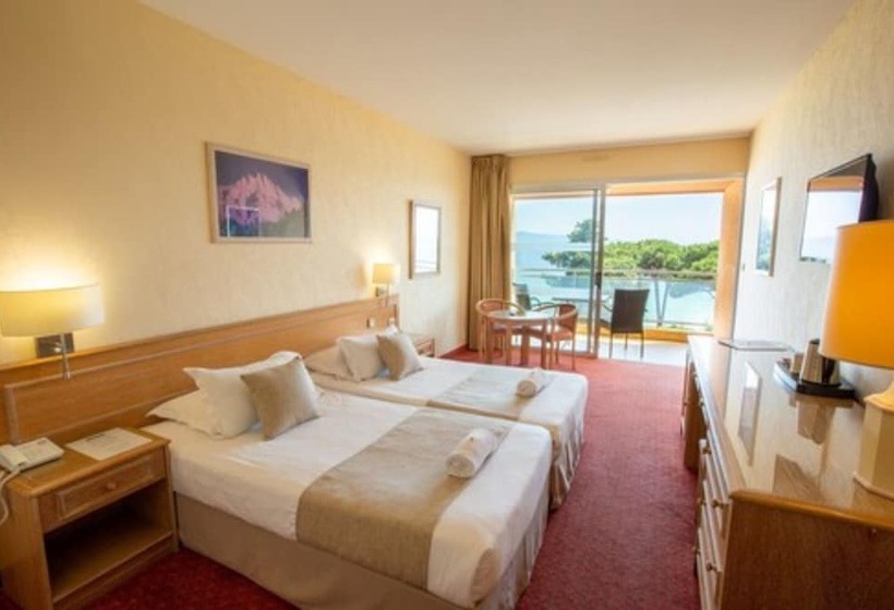 バルコニーつきオーシャンビュースーペリアルーム, La Pinede