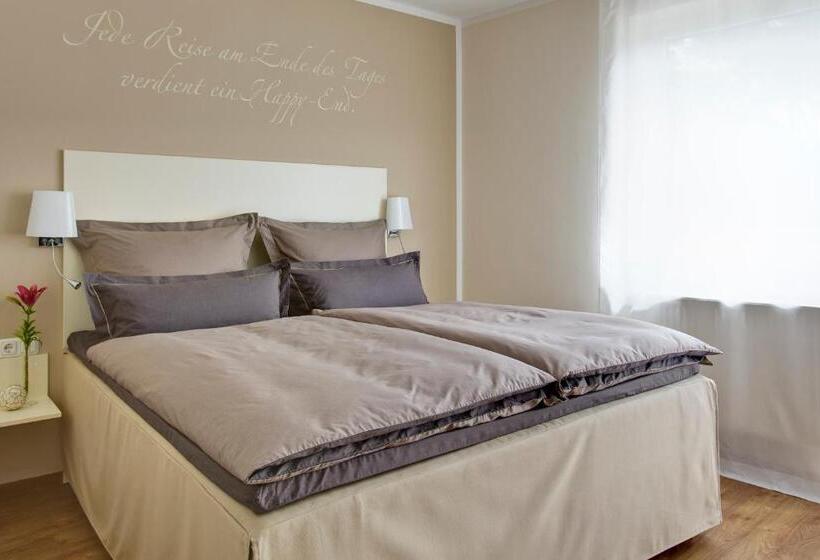 침실 1개 발코니 아파트, Klein & Fein, Appartement Und Zimmervermietung