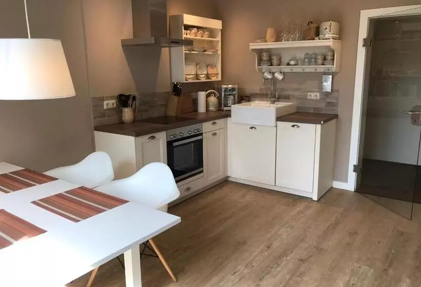 バルコニー付き1ベッドルームアパートメント, Klein & Fein, Appartement Und Zimmervermietung