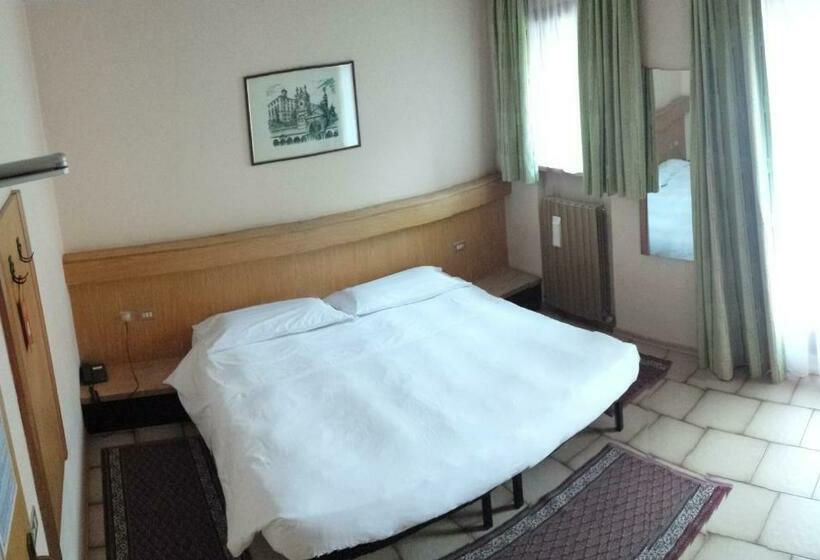 اتاق استاندارد, La Baita