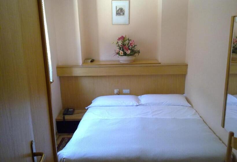 اتاق استاندارد یک نفره, La Baita