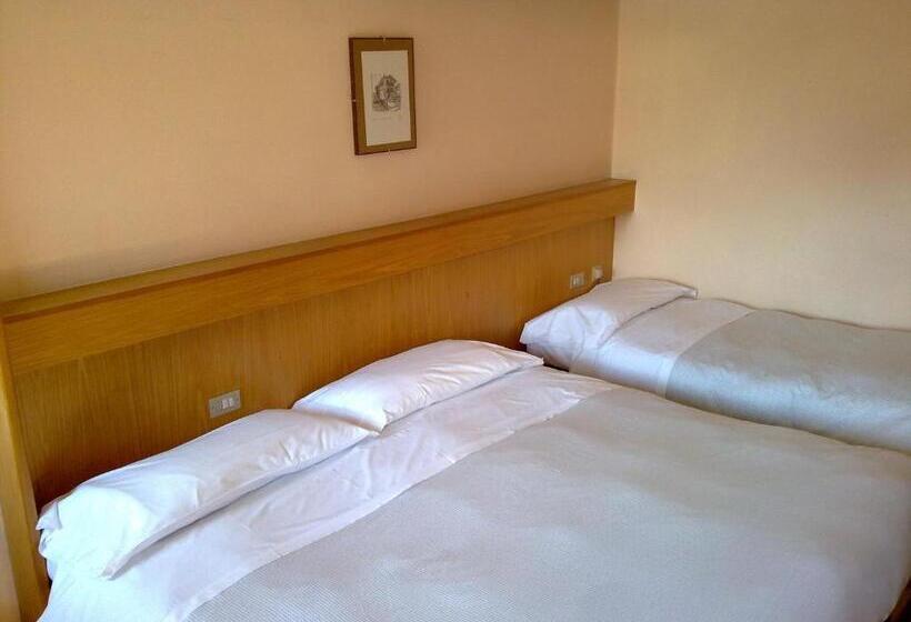 اتاق خانوادگی, La Baita