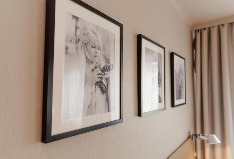 Номер Стандарт Трехместный, Lux