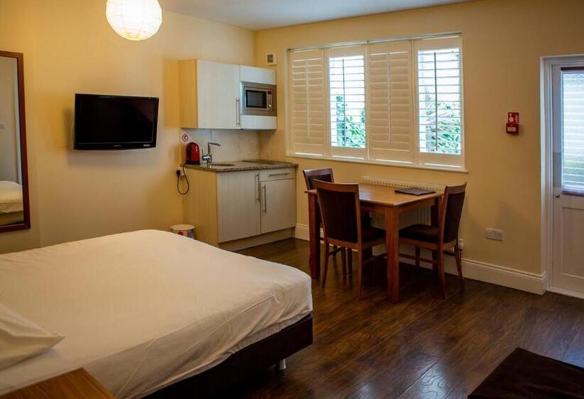 Четырехместный Номер Стандарт, Marylebone Inn