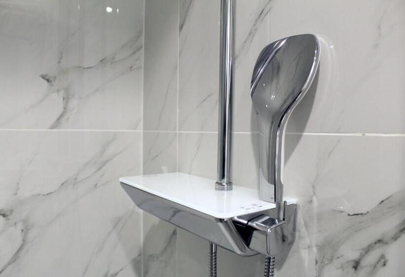 غرفة قياسية فردية, Nox Lancaster Gate