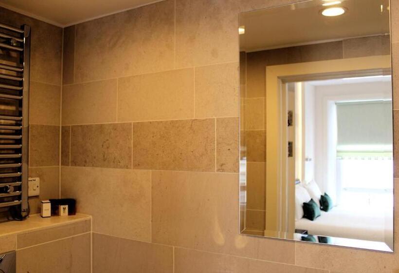 غرفة عائلية, Nox Lancaster Gate