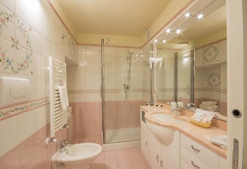 اتاق سوپریور, B&b Quattro Cantoni