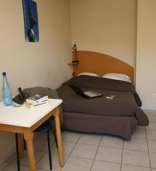 エコノミーワンルーム, Residence Les Cordeliers