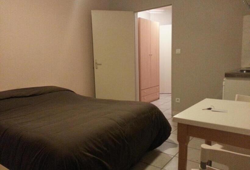 סטודיו אקונומי, Residence Les Cordeliers