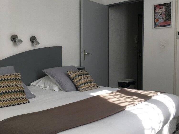 סטודיו סופריור, Residence Les Cordeliers