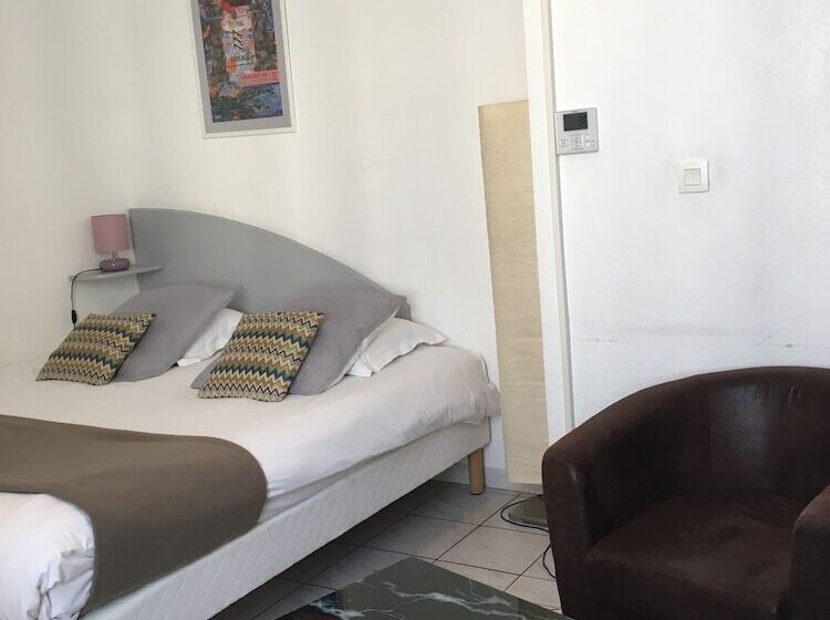 סטודיו סופריור, Residence Les Cordeliers