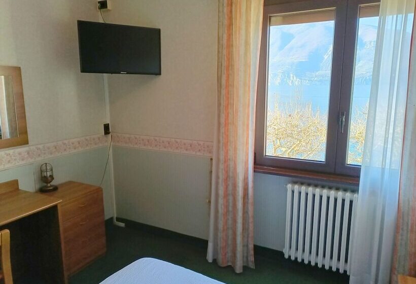 이코노미 룸, S.maria