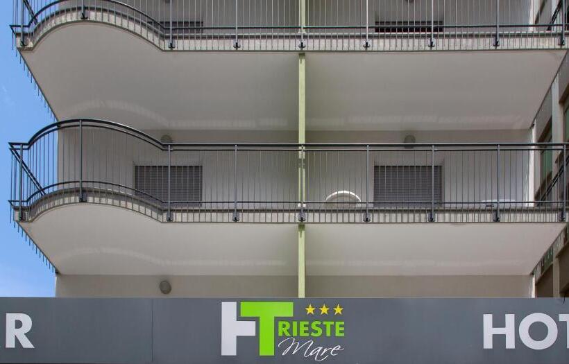 חדר סטנדרט עם מרפסת, Trieste Mare