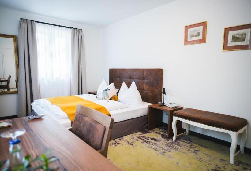 スタンダードルーム, Zirbelstube