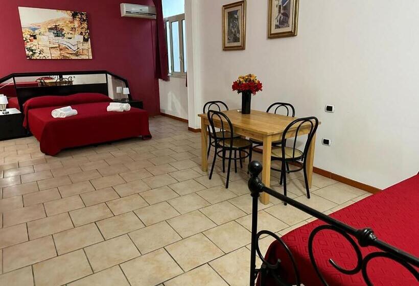 استودیو خانوادگی, Residence Lupiae