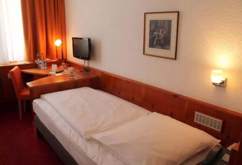 Standard Single Room, Steichele Hotel & Weinrestaurant