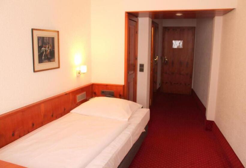 Standard Single Room, Steichele Hotel & Weinrestaurant