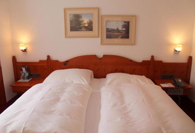 غرفة قياسية, Steichele Hotel & Weinrestaurant