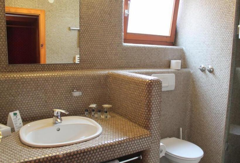 غرفة قياسية, Steichele Hotel & Weinrestaurant