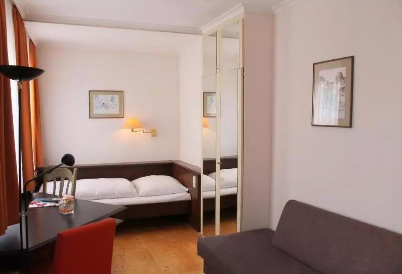 Standard Room, Steichele Hotel & Weinrestaurant