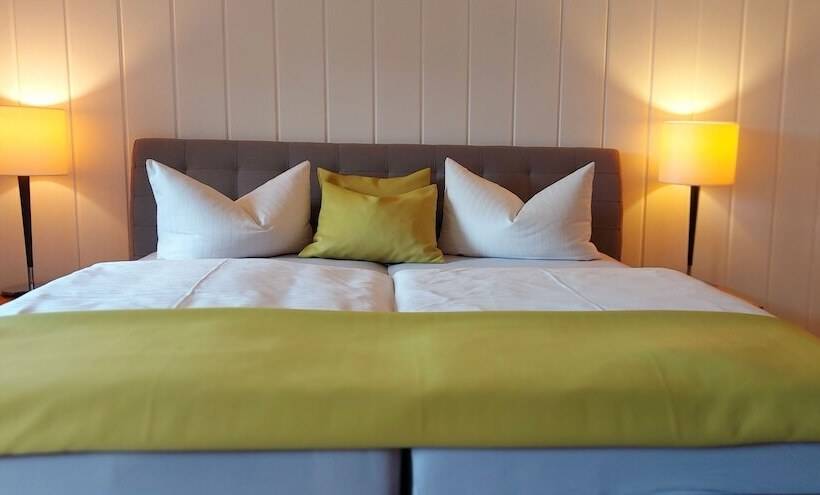 コンフォートルーム, Pension Marlis