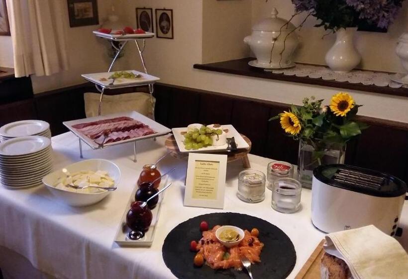 컴포트 룸, Adler Weil Am Rhein