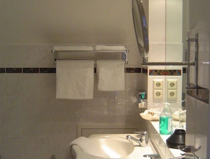 스탠다드 룸, Alte Post