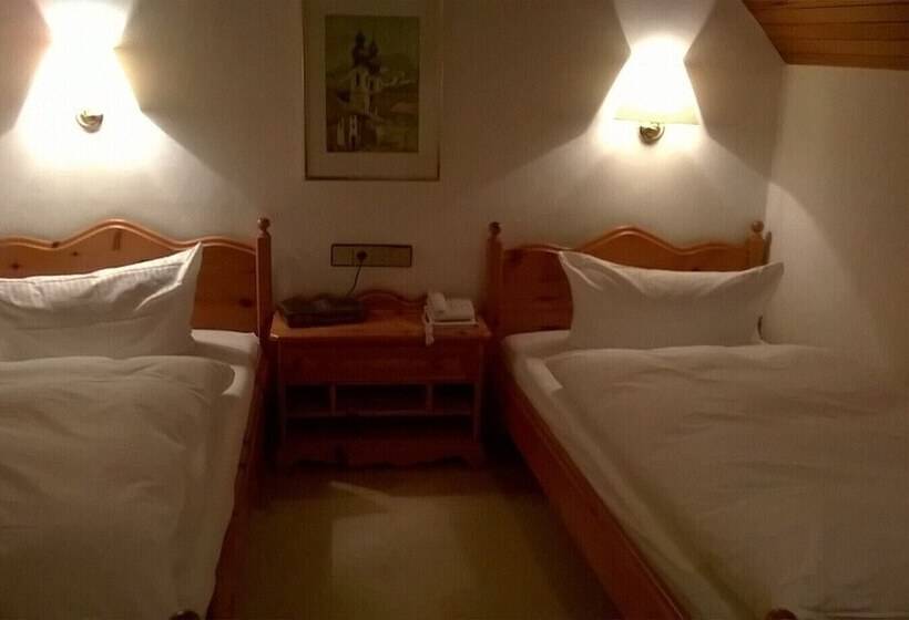 스탠다드 룸, Alte Post