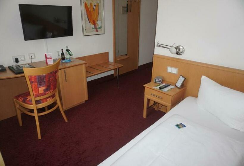 标准单人间, Am Schloss Aurich