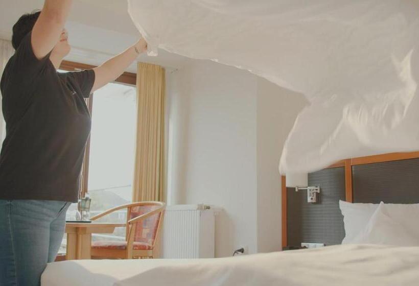 标准间, Am Schloss Aurich