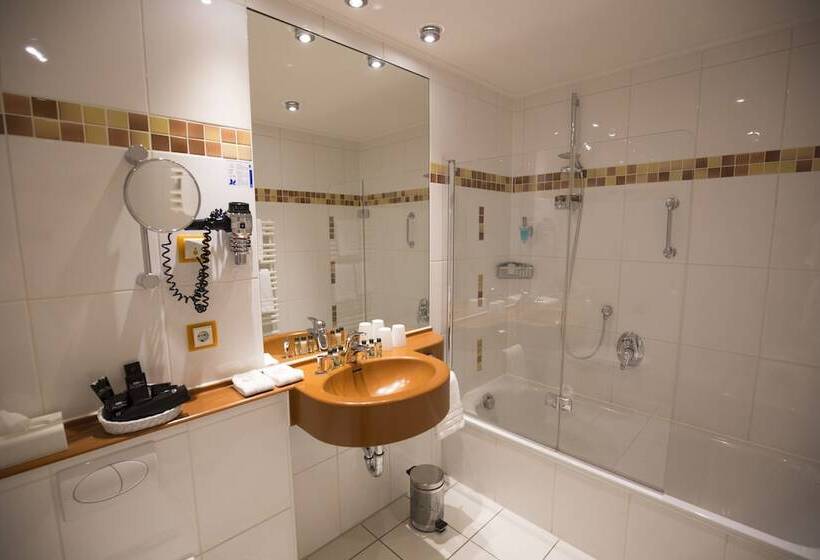 标准间, Am Schloss Aurich