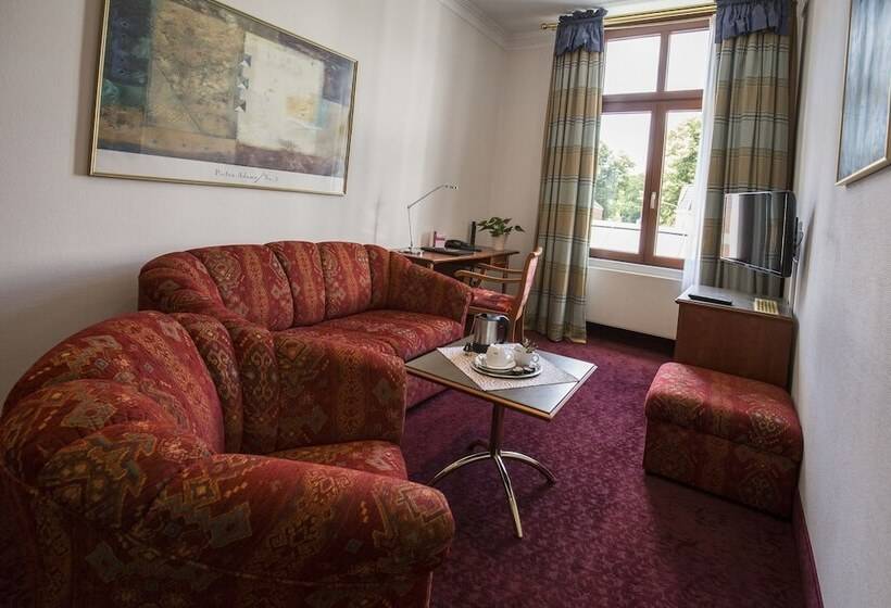 套房, Am Schloss Aurich