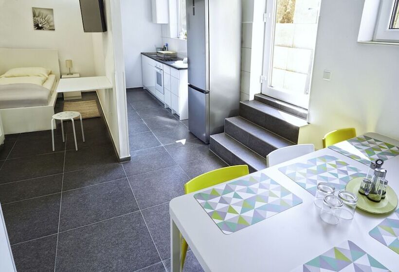 Апартаменты 1 Спальня, Kemnater Hof Apartments