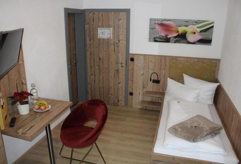 Номер Стандарт Индивидуальный, Bayerische Gastwirtschaft Dimpfl Stadl