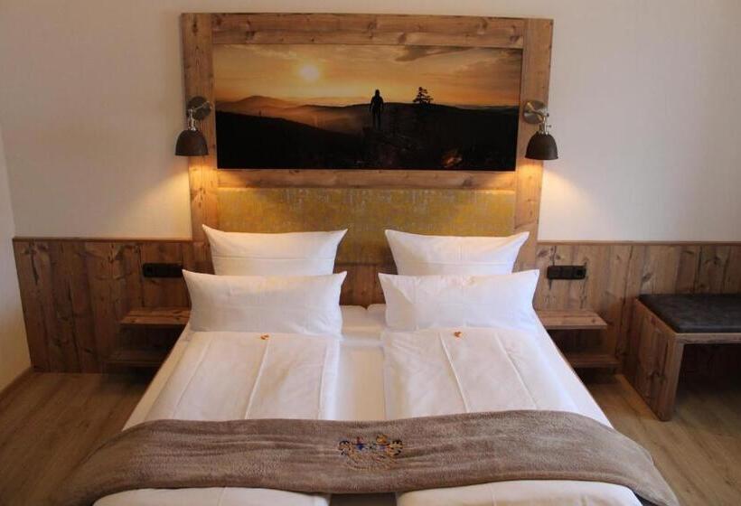 Трехместный Номер Базовый, Bayerische Gastwirtschaft Dimpfl Stadl