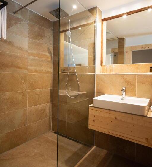 스탠다드 룸, Der Postwirt