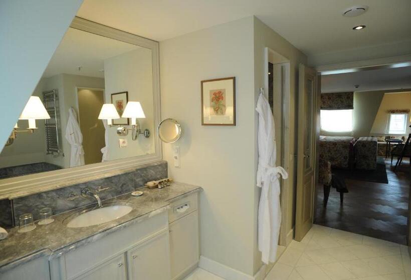 标准间, Detmolder Hof