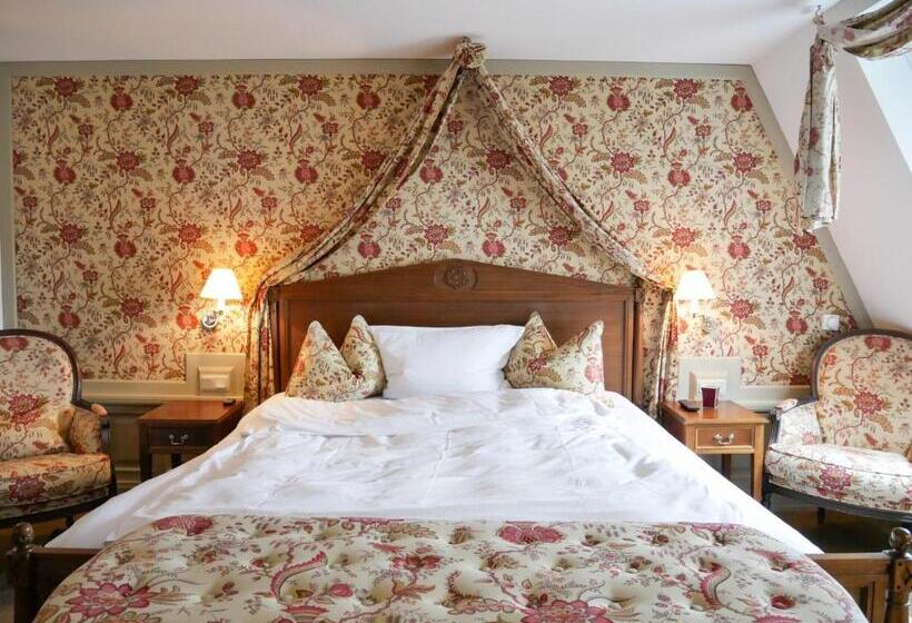 标准间, Detmolder Hof