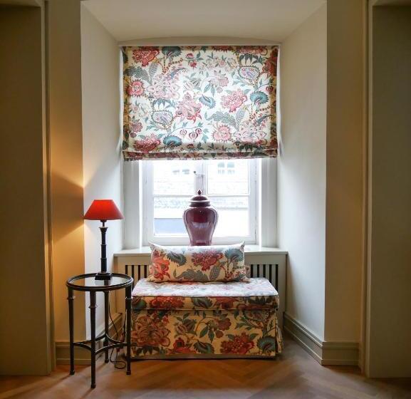 豪华套房, Detmolder Hof