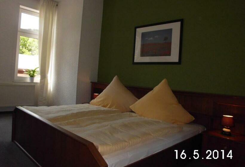 غرفة كومفورت, Garni Am Thüringer Kloßtheater