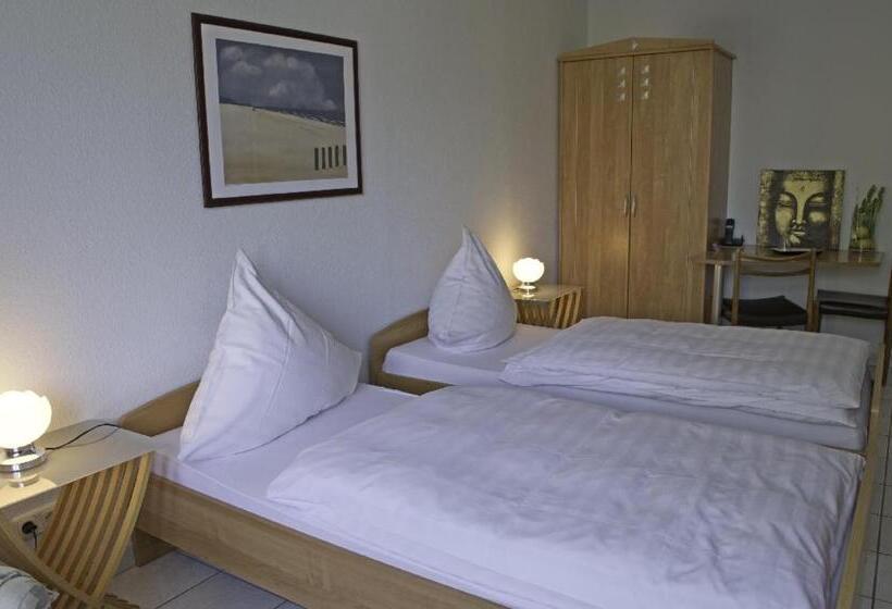 스탠다드 싱글 룸, Hilgers