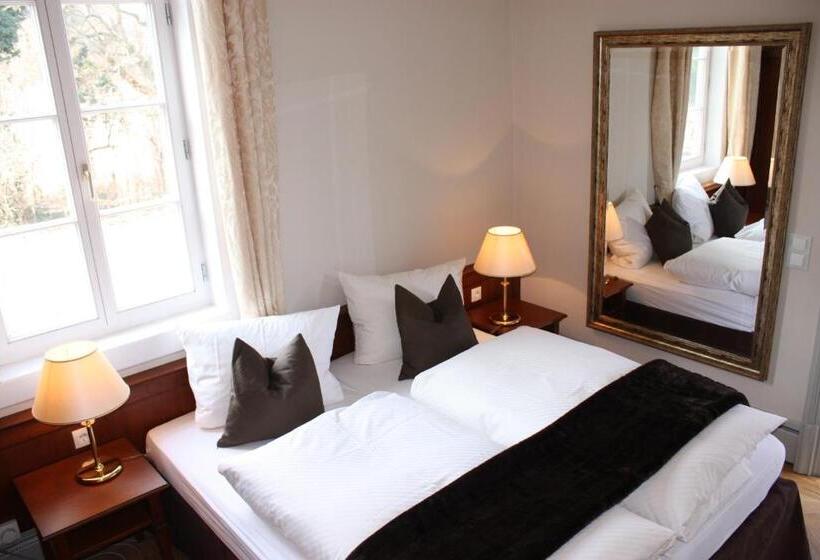 スタンダードルーム, Jagdschloss Mönchbruch