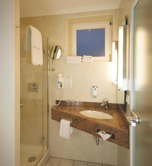 클래식 룸, Menge An Der Schlacht